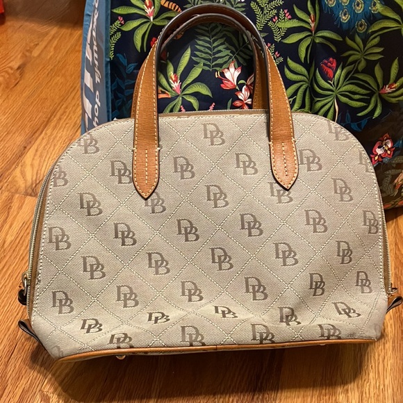 Dooney & Bourke brown quilted satchel - Picture 2 of 9